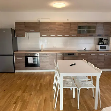 T&k - - 4 Comfortable - 18 Min To Fair Messe Cologne Daire *