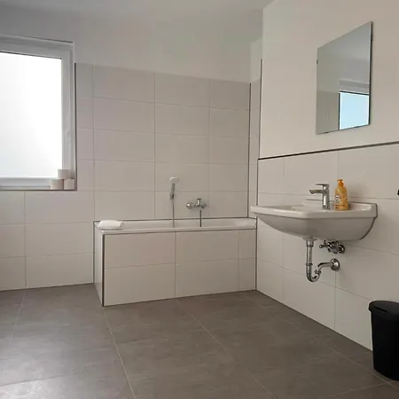 Apartament T&k - - 4 Comfortable - 18 Min To Fair Messe Cologne *