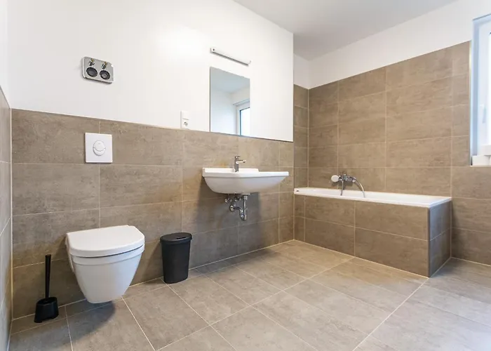 T&k - - 4 Comfortable - 18 Min To Fair Messe Cologne Lejlighed Bergisch Gladbach